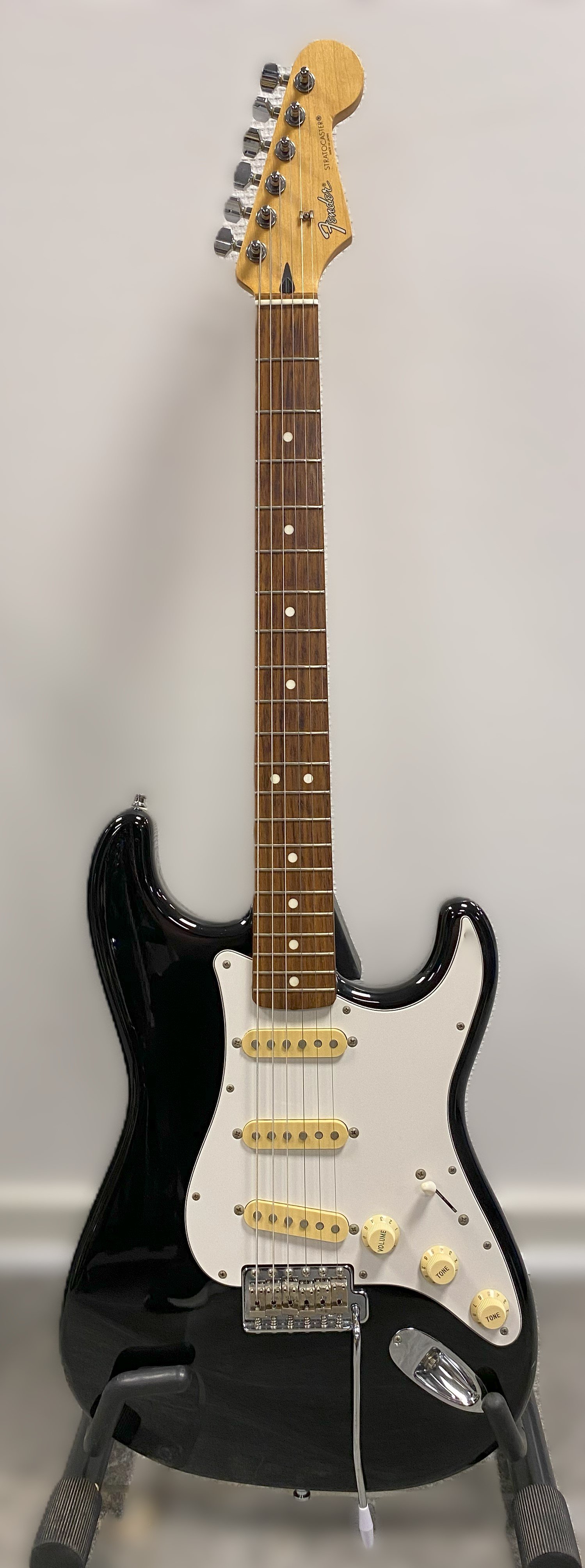 (BRUGT) Fender ST-STD Standard Series Stratocaster made in Japan 1994